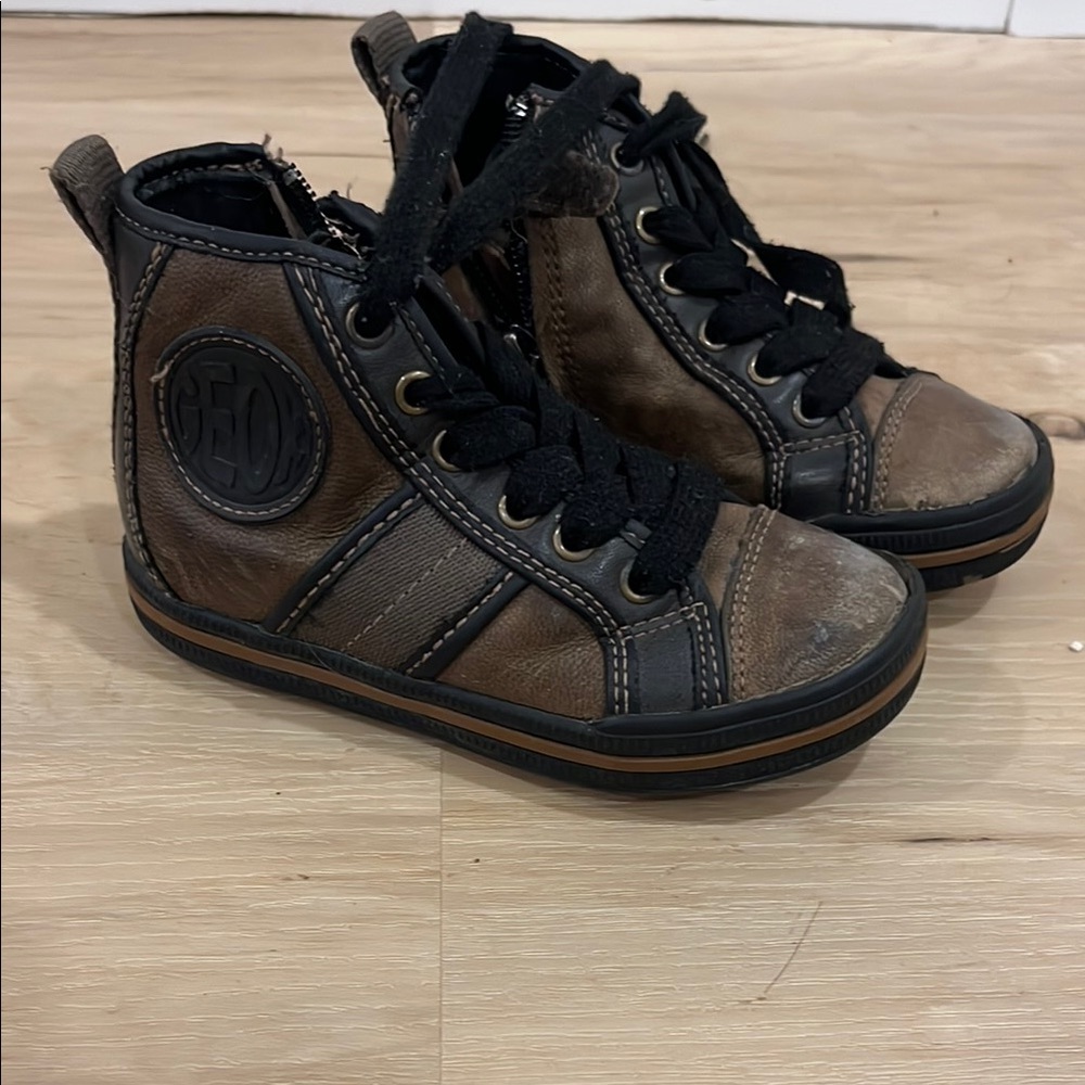 Geox Brown and Black Sneakers with Sporty Silhouette
